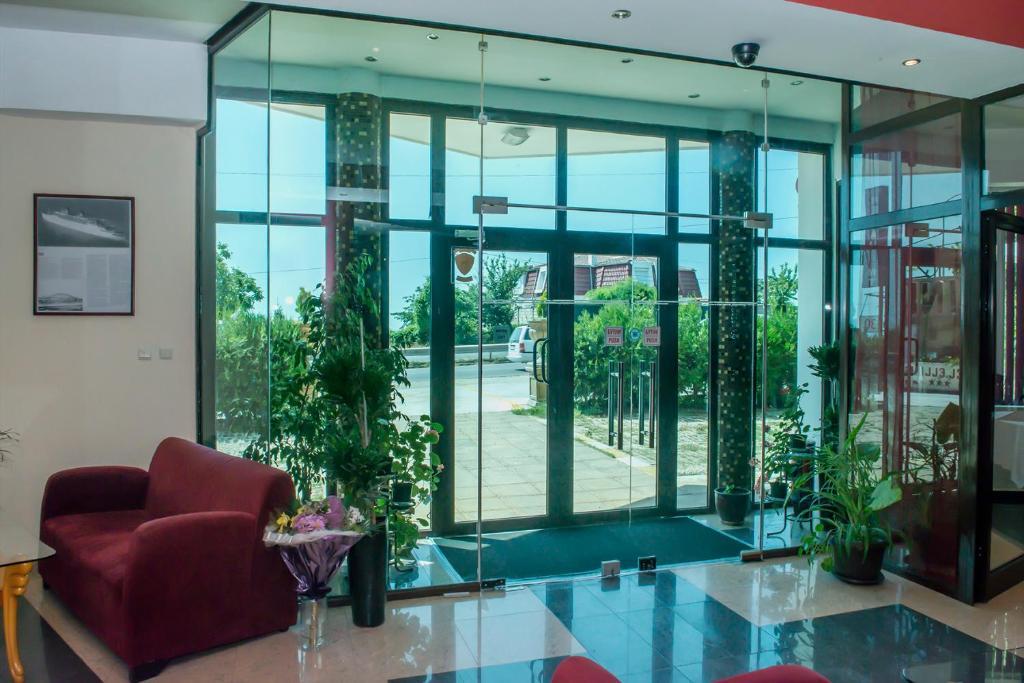 Ellinis Hotel Varna Exterior foto